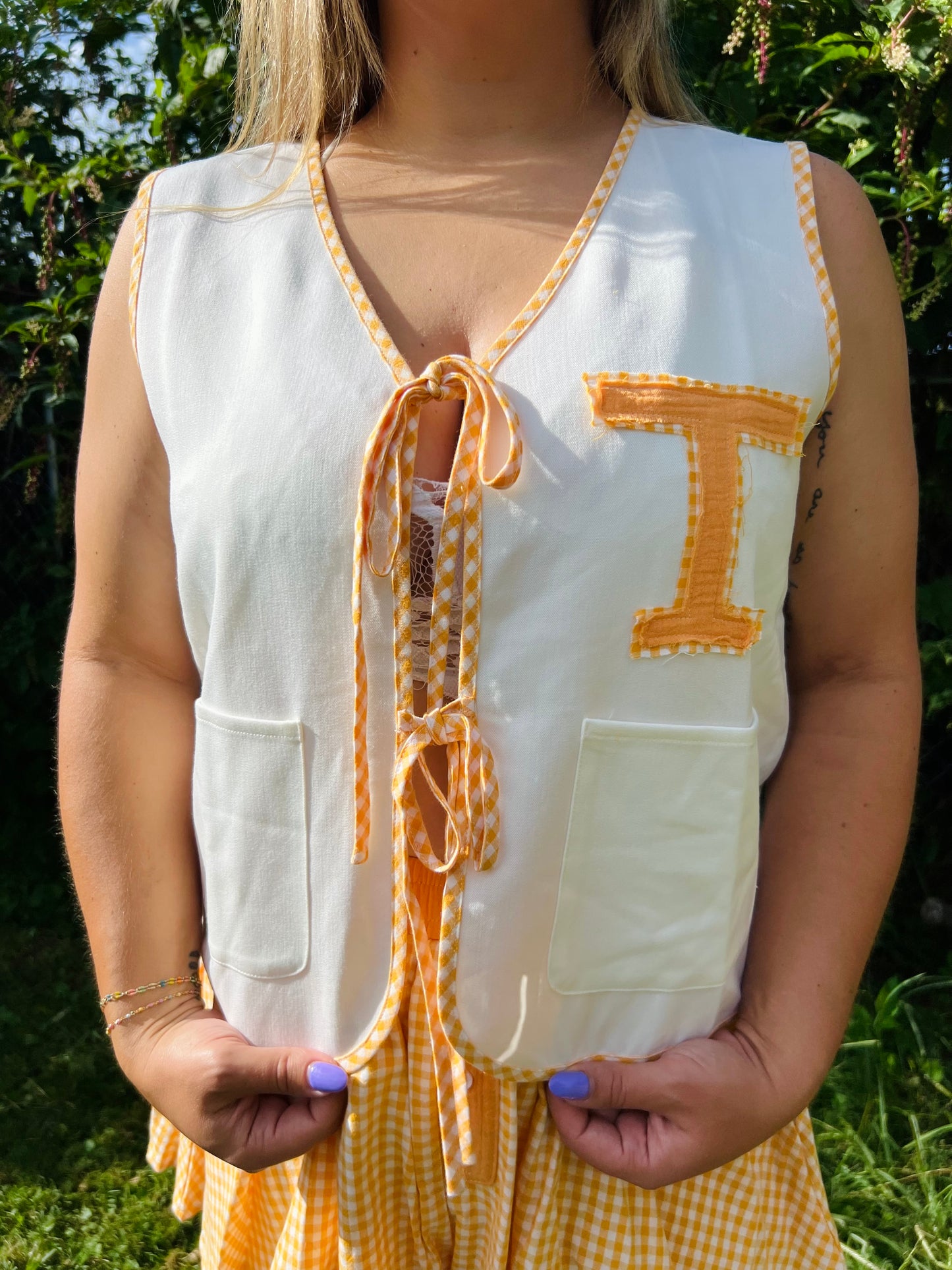 TN Tie Vest